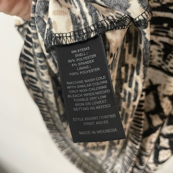 Donna Ricco Black and Cream Geometric Midi Dress - Picture 8 of 9